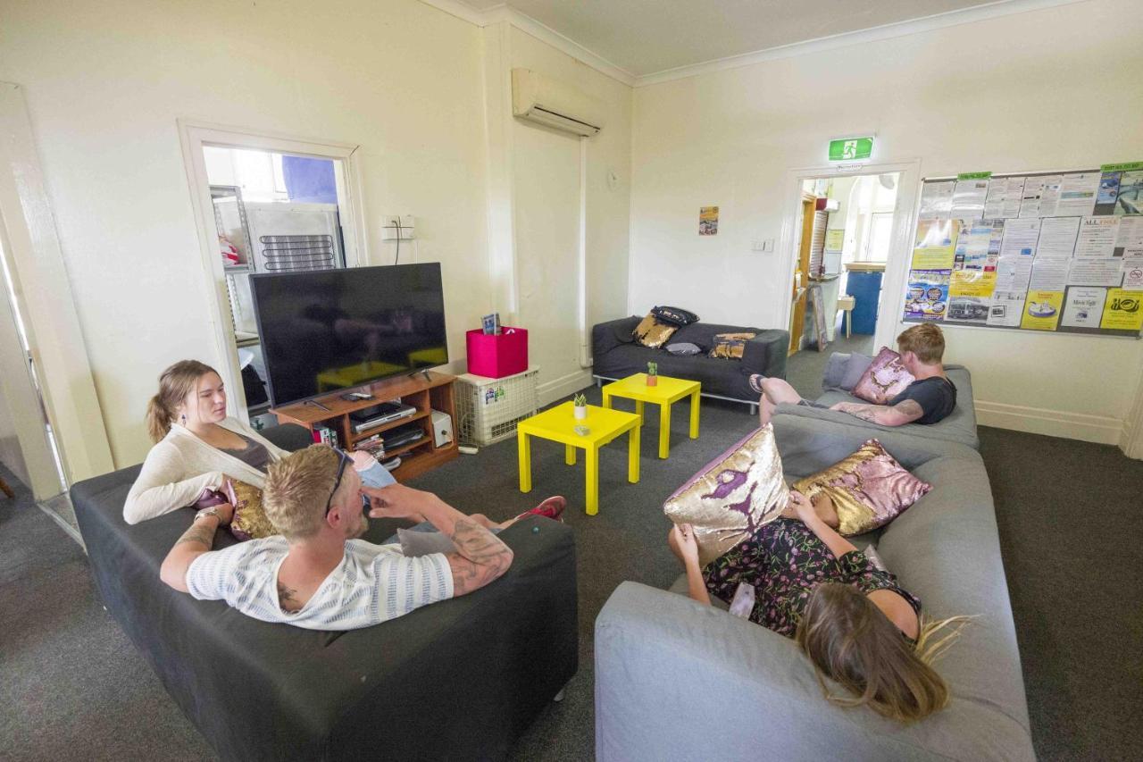 Dolphin Retreat Bunbury Yha Hostel Eksteriør bilde